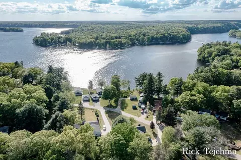 5317 Front, Newaygo, MI 49337 photo 1