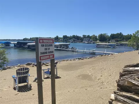1 Diamond Hbr, Cassopolis, MI 49031 photo 18