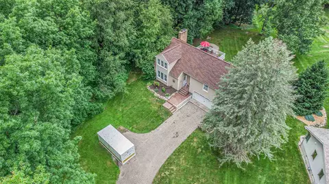 203 Deer Run, Plainwell, MI 49080 photo 4