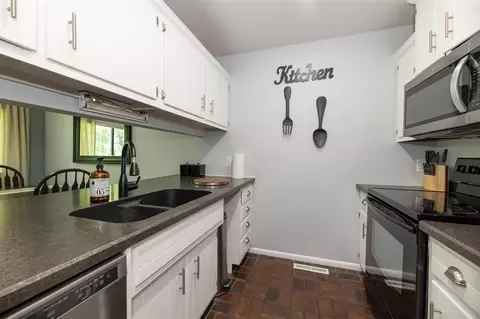 279 Fairway, Plainwell, MI 49080 photo 12