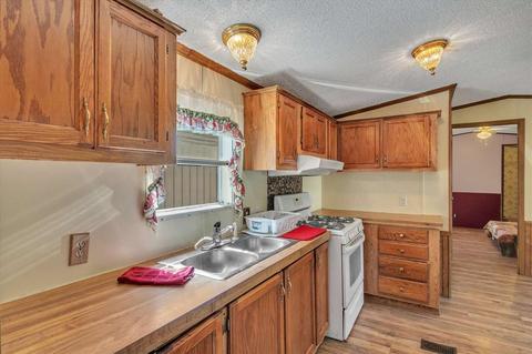 6819 Railroad St, Harrison, MI 48625 photo 9
