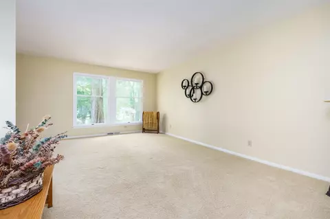 246 Golfview, Plainwell, MI 49080 photo 5