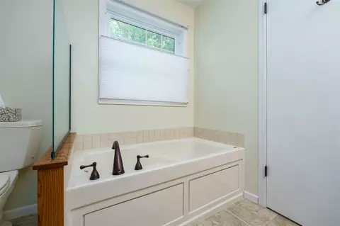 246 Golfview, Plainwell, MI 49080 photo 17