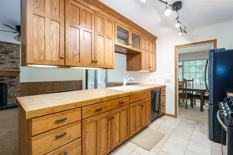 246 Golfview, Plainwell, MI 49080 photo 8
