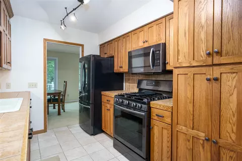 246 Golfview, Plainwell, MI 49080 photo 10