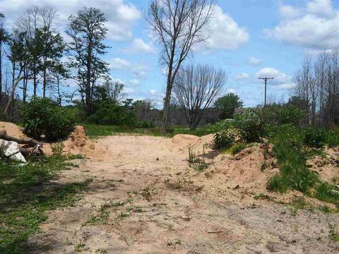 18 Lakeview, Norton Shores, MI 49441