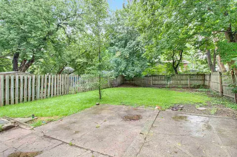 1216 Hickory, Lansing, MI 48912 photo 15