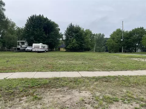 605 Harrison, Belding, MI 48809 photo 1