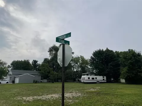 605 Harrison, Belding, MI 48809 photo 8