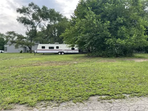 605 Harrison, Belding, MI 48809 photo 5