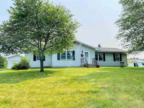 13512 Turner, Dewitt, MI 48820 photo 2