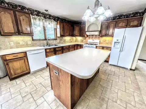 13512 Turner, Dewitt, MI 48820 photo 4