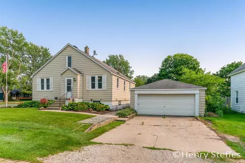 1802 Cherry, Dorr, MI 49323 photo 2