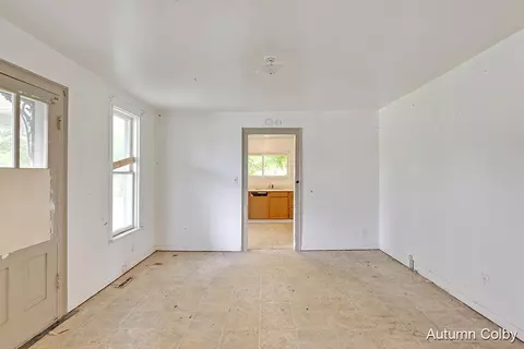 202 E Main, Carson City, MI 48811 photo 10