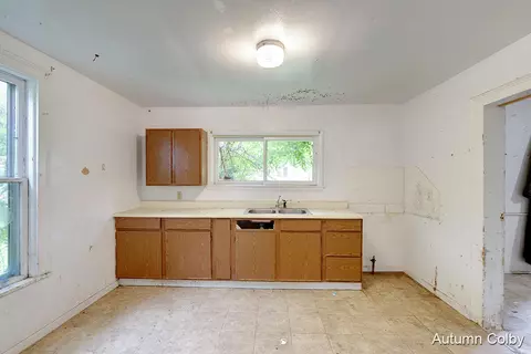 202 E Main, Carson City, MI 48811 photo 8