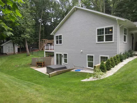 1397 Carleton, Whitehall, MI 49461 photo 5