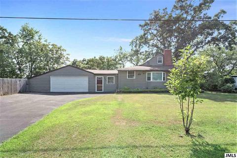 735 S Clover Hill Dr, Jackson, MI 49201 photo 1