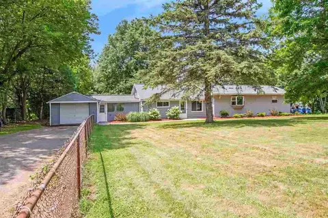 2716 Clark, Jackson, MI 49202 photo 2