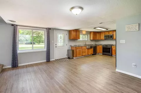 2716 Clark, Jackson, MI 49202 photo 6