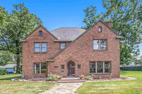 623 Elm, Three Rivers, MI 49093 photo 2