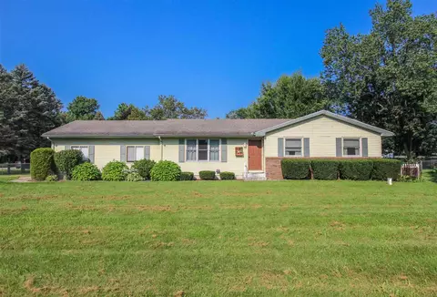 58498 E Greenfield, Three Rivers, MI 49093 photo 1