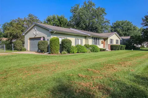 58498 E Greenfield, Three Rivers, MI 49093 photo 2