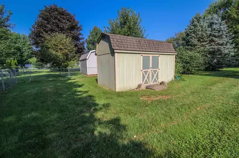 58498 E Greenfield, Three Rivers, MI 49093 photo 8