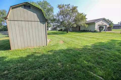 58498 E Greenfield, Three Rivers, MI 49093 photo 9