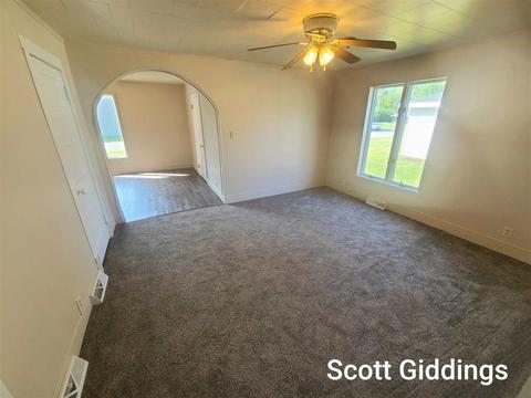 2029 E Rdg, Mcbride, MI 48852 photo 4