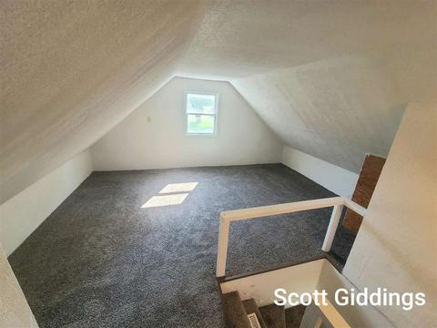 2029 E Rdg, Mcbride, MI 48852 photo 10