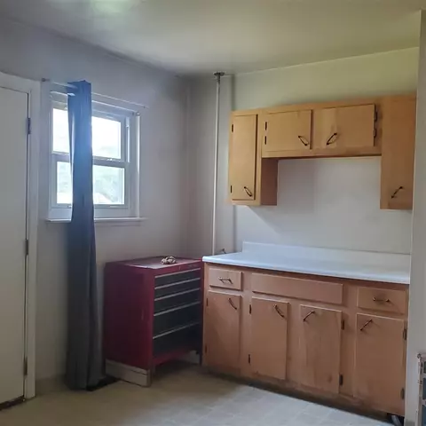 129 E Southfield Dr, Jackson, MI 49203 photo 8