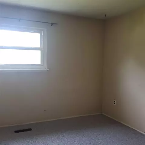 129 E Southfield Dr, Jackson, MI 49203 photo 6