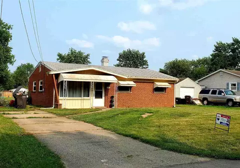 129 E Southfield Dr, Jackson, MI 49203 photo 2