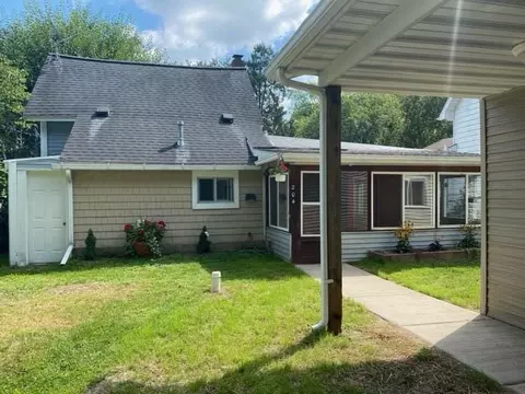 204 Thorpe, Jackson, MI 49203 photo 1