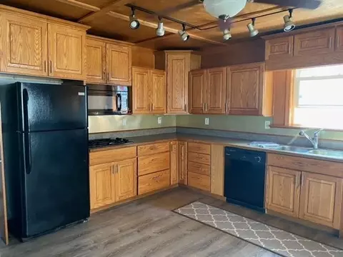 204 Thorpe, Jackson, MI 49203 photo 3