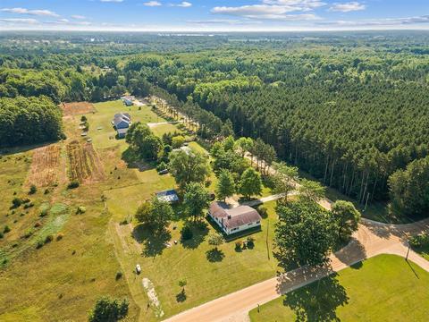 4017 E Pakes Rd, Stanton, MI 48888 photo 12