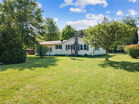 4017 E Pakes Rd, Stanton, MI 48888 photo 6