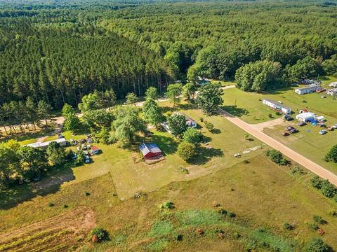 4017 E Pakes Rd, Stanton, MI 48888 photo 13