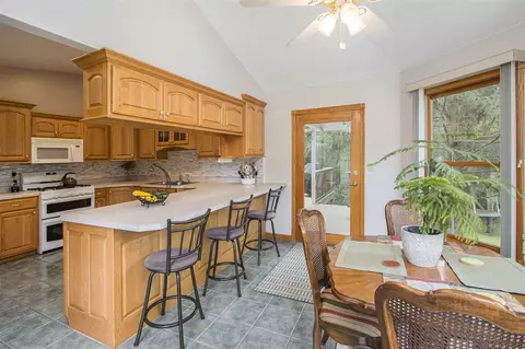 16288 E Cd, Augusta, MI 49012 photo 8