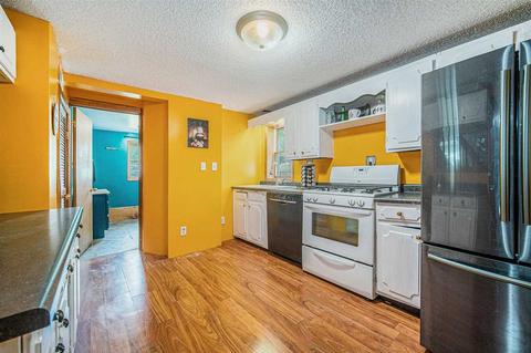 799 Comstock, Jackson, MI 49203 photo 6