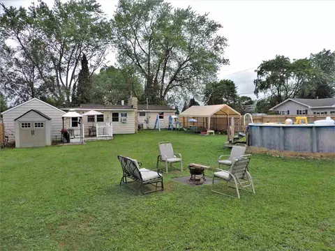 403 W Pine St, Edmore, MI 48829 photo 13