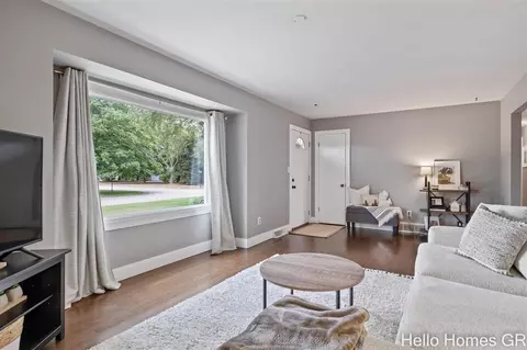 8568 Meadowbrook, Jenison, MI 49428 photo 6