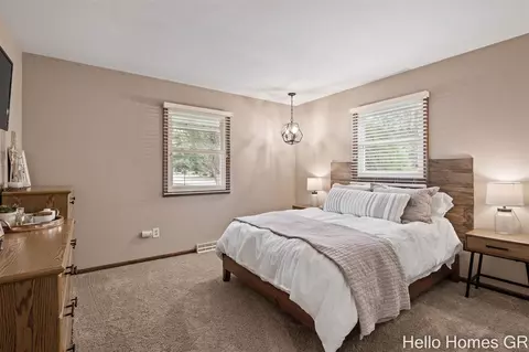 8568 Meadowbrook, Jenison, MI 49428 photo 15