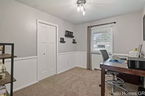 8568 Meadowbrook, Jenison, MI 49428 photo 18
