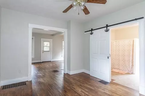 716 Lincoln, Jackson, MI 49202 photo 9