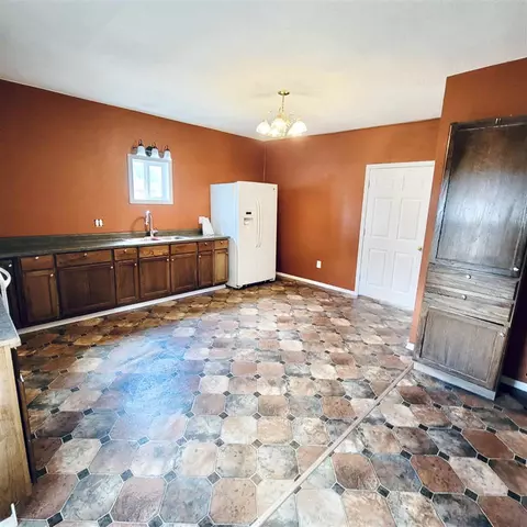 129 Washington, Bronson, MI 49028 photo 5