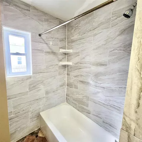 129 Washington, Bronson, MI 49028 photo 8