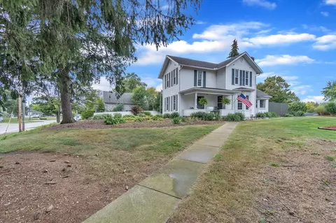 802 Edgewood, Jackson, MI 49202 photo 3