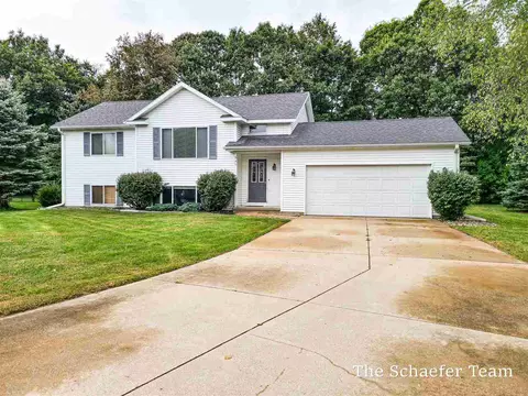 340 River, Lowell, MI 49331 photo 1