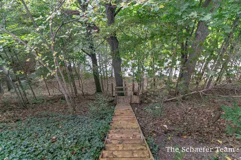 340 River, Lowell, MI 49331 photo 13